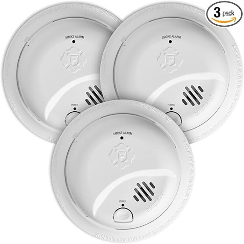 BRK First Alert SMI100, Battery-Operated Smoke Alarm, 3-Pack